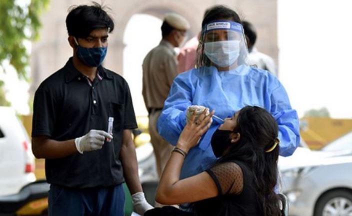 भारत में कोरोना वायरस के 4,026 एक्टिव मामले, 24 घंटों में 5 की मौत, दिल्ली समेत इन राज्यों में तेजी से पांव पसार रहा कोविड